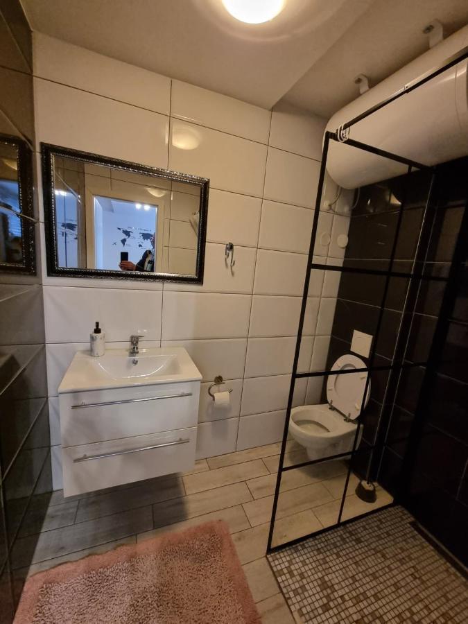 App Central Market Apartment Ljubljana Ngoại thất bức ảnh